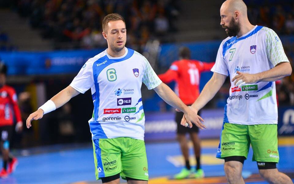 Slovenia win opener and set two records! | Handball Planet