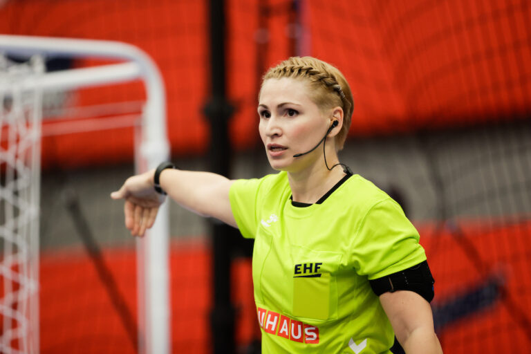 Russian Referees Alpaidze Berezkina To Whistle Womens Ehf Euro 2020 Final Handball Planet